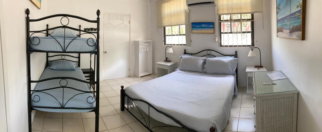 The Lodge - Antigua English Harbour エクステリア 写真