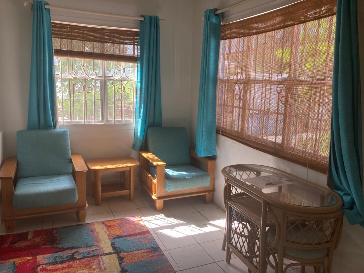 The Lodge - Antigua English Harbour エクステリア 写真